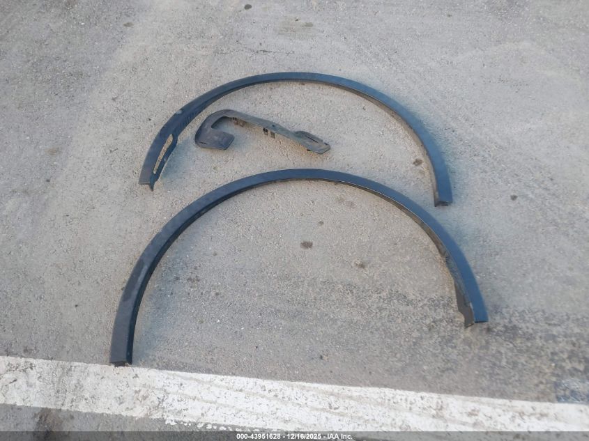 2021 Tesla Model Y Performance Dual Motor All-Wheel Drive VIN: 5YJYGDEF0MF215839 Lot: 43951628