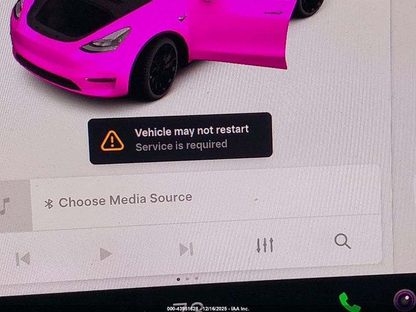 2021 Tesla Model Y Performance Dual Motor All-Wheel Drive VIN: 5YJYGDEF0MF215839 Lot: 43951628