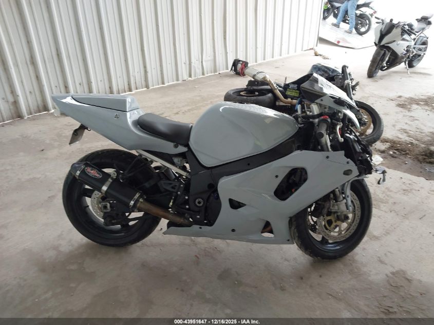 2001 Suzuki Gsx-R750 VIN: JS1GR7HA312101561 Lot: 43951647
