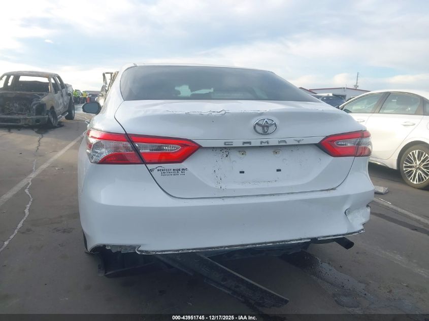 2018 Toyota Camry L VIN: 4T1B11HK7JU621209 Lot: 43951745