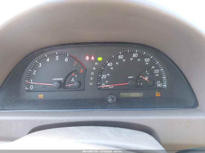 2004 Toyota Camry Le VIN: JTDBE32K040270491 Lot: 43951755