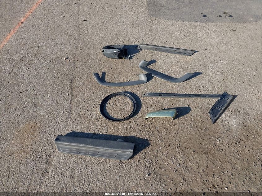 2012 Kia Soul + VIN: KNDJT2A6XC7390319 Lot: 43951810