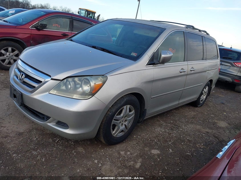 5FNRL38755B132519 2005 HONDA ODYSSEY photo no. 2