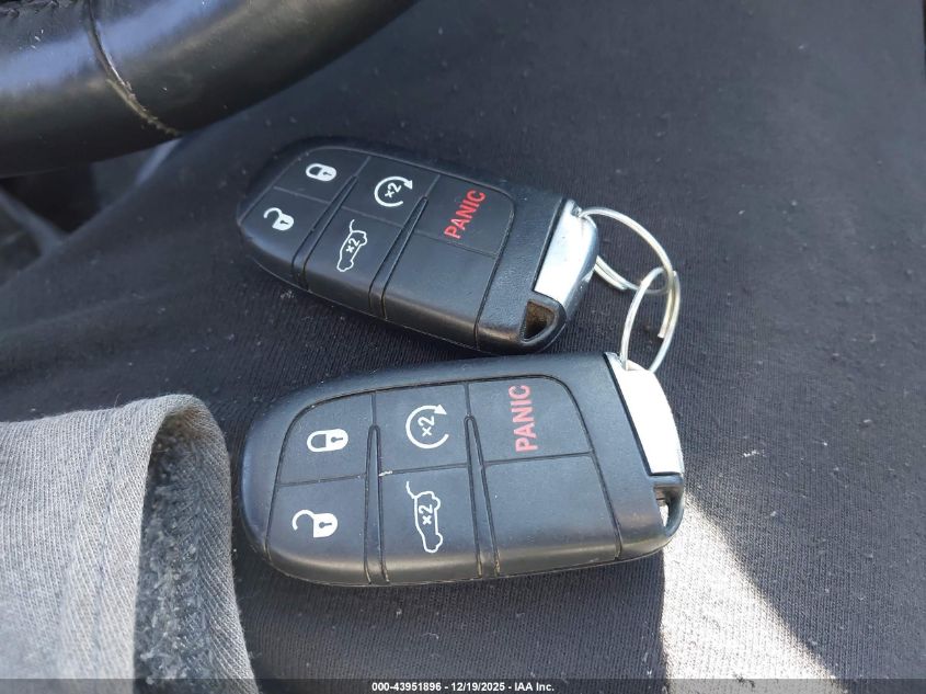 2015 Jeep Grand Cherokee Limited VIN: 1C4RJFBG1FC737040 Lot: 43951896