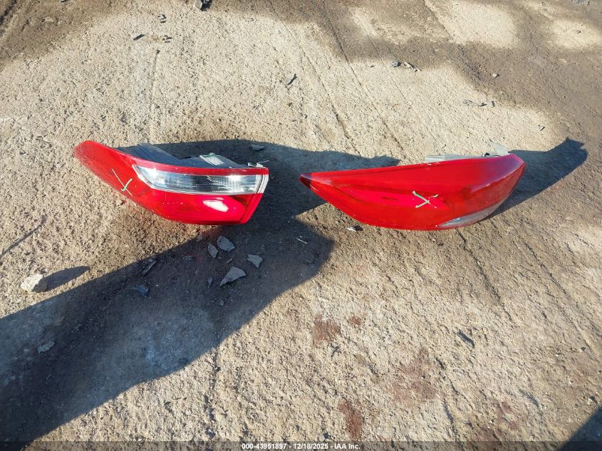 2017 Hyundai Elantra Se VIN: 5NPD84LF6HH014856 Lot: 43951897