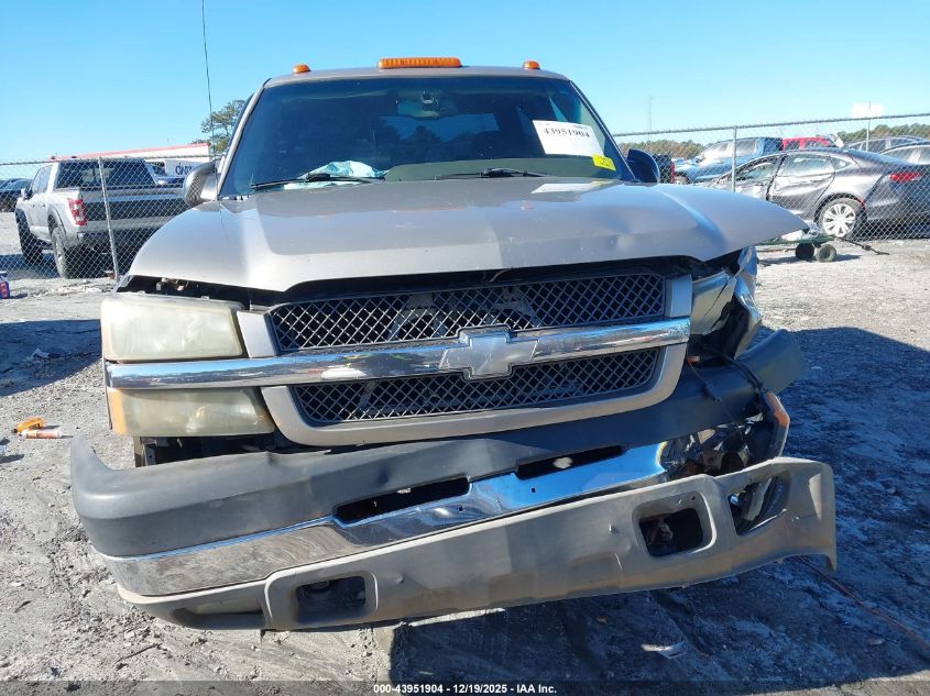 2003 Chevrolet Silverado 3500 Ls VIN: 1GCJC33U33F199686 Lot: 43951904