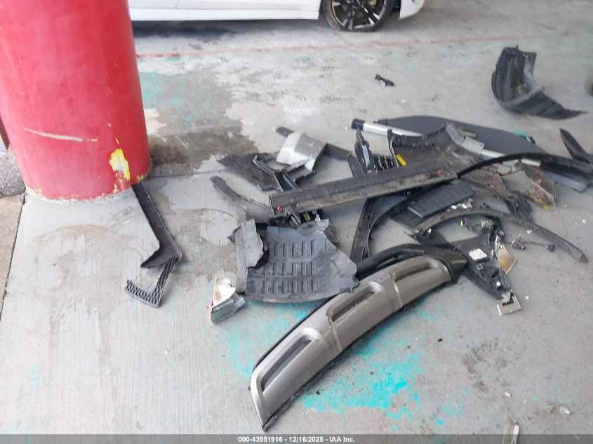 2016 Hyundai Santa Fe Sport 2.4L VIN: 5XYZU3LB8GG333898 Lot: 43951916