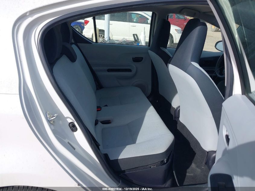 2013 Toyota Prius C One VIN: JTDKDTB36D1058619 Lot: 43951934