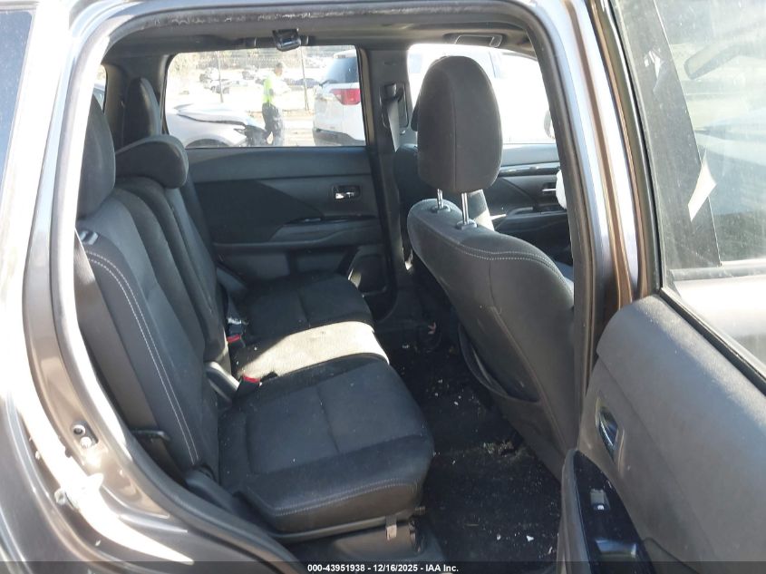 2018 Mitsubishi Outlander Le/Se/Sel VIN: JA4AD3A34JZ063063 Lot: 43951938