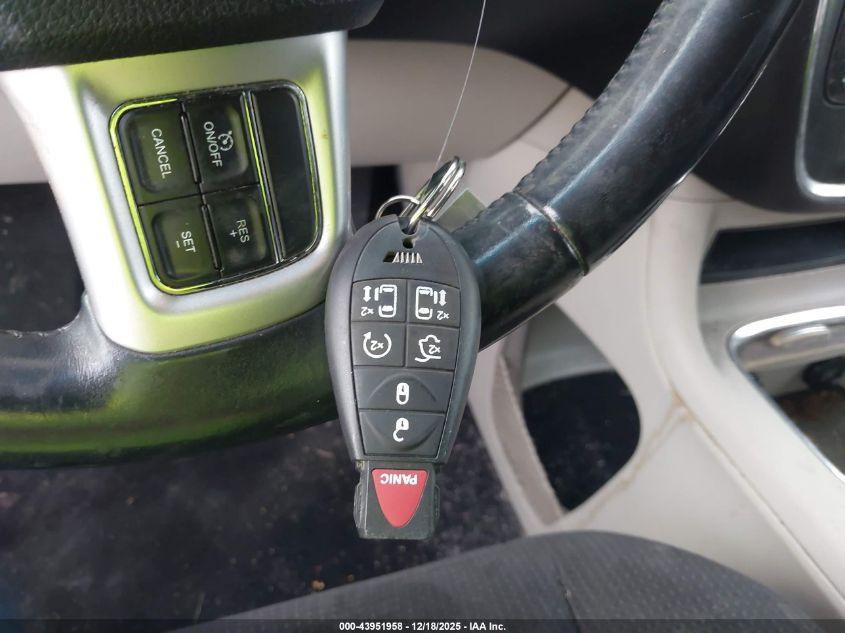 2014 Dodge Grand Caravan Sxt VIN: 2C4RDGCG7ER352180 Lot: 43951958