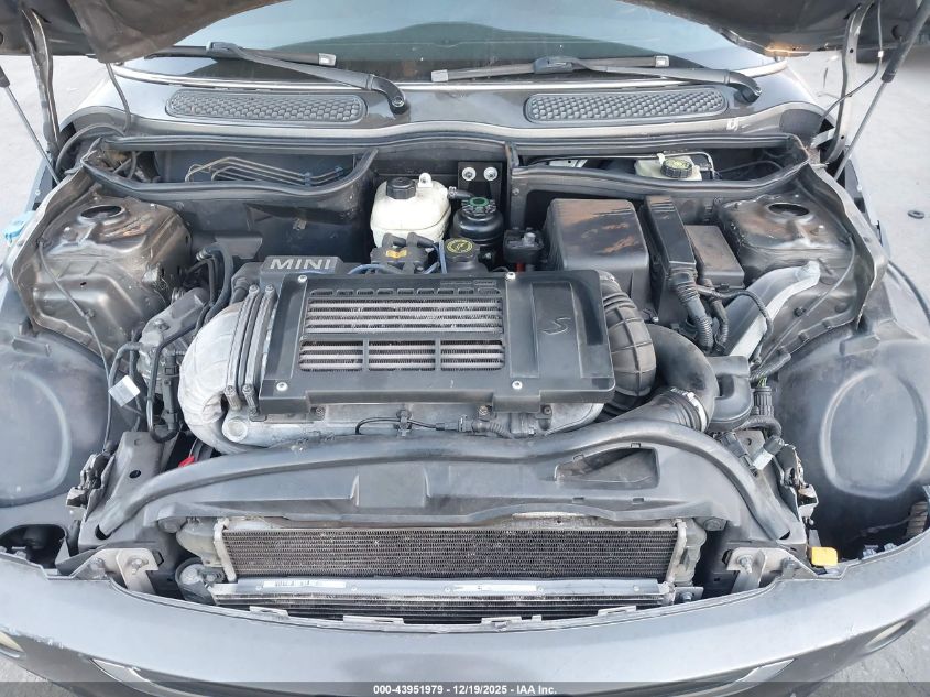 2006 Mini Cooper S VIN: WMWRE33556TN28736 Lot: 43951979