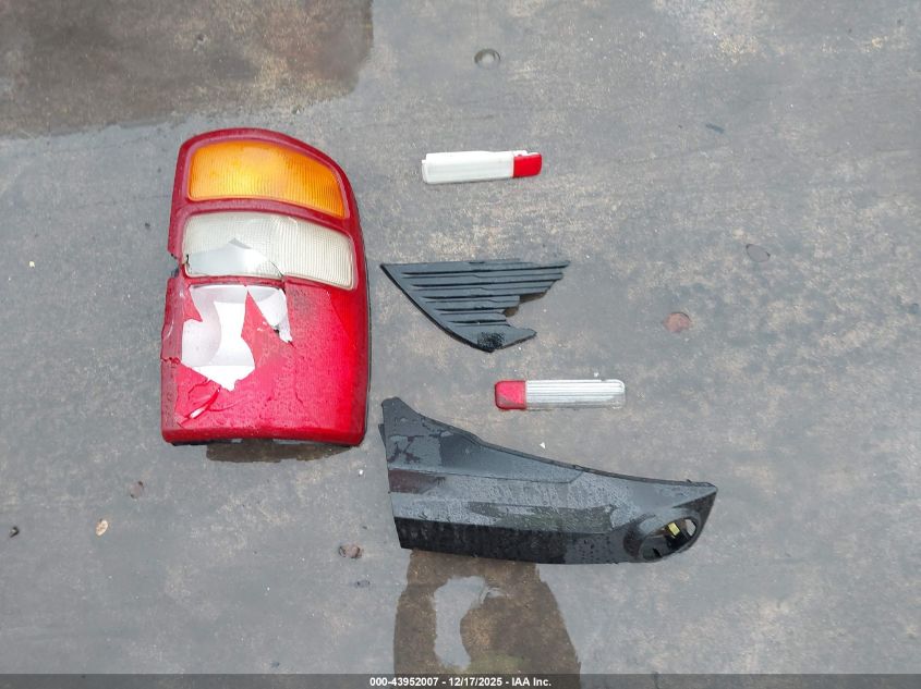 2003 Chevrolet Suburban 1500 Ls VIN: 3GNEC16Z13G271147 Lot: 43952007