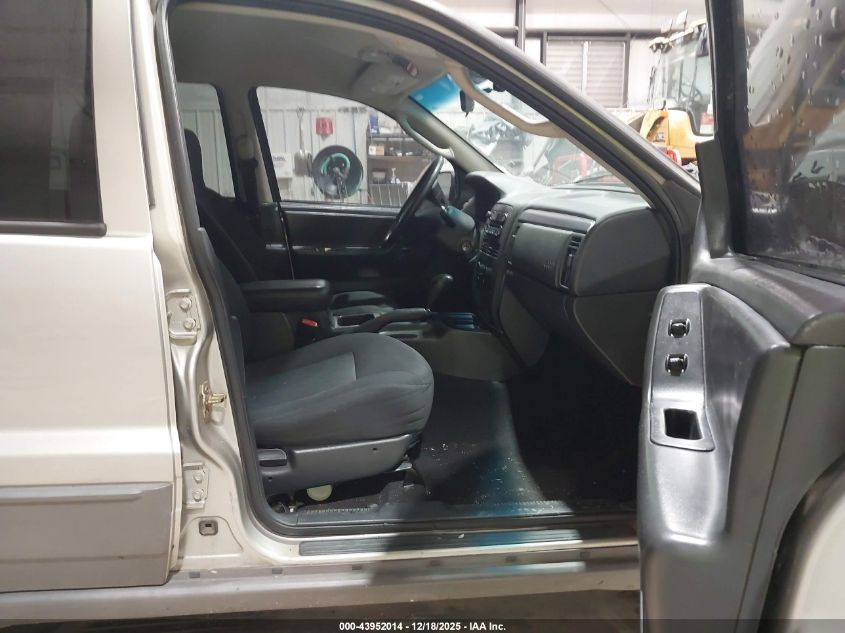 2004 Jeep Grand Cherokee Laredo VIN: 1J4GX48S34C326591 Lot: 43952014