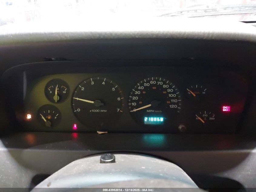 2004 Jeep Grand Cherokee Laredo VIN: 1J4GX48S34C326591 Lot: 43952014