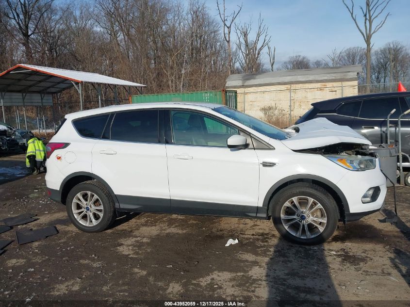 2017 Ford Escape Se VIN: 1FMCU9GD8HUA89220 Lot: 43952059