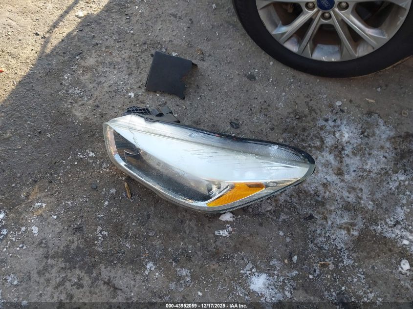 2017 Ford Escape Se VIN: 1FMCU9GD8HUA89220 Lot: 43952059