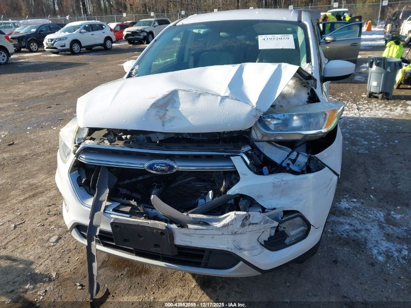 2017 Ford Escape Se VIN: 1FMCU9GD8HUA89220 Lot: 43952059