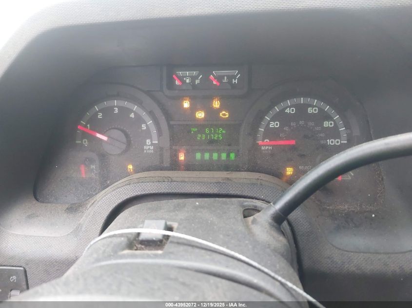 2013 Ford E-350 Super Duty Commercial VIN: 1FTSE3EL1DDB33928 Lot: 43952072