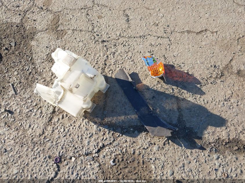 2004 Toyota Highlander V6 VIN: JTEDP21A640035420 Lot: 43952091