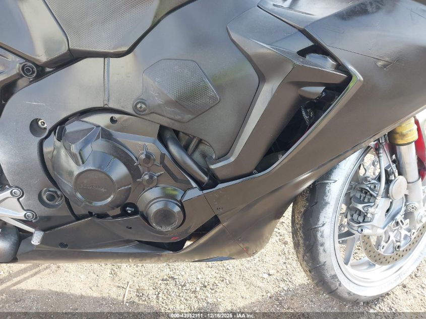 2018 Honda Cbr1000 Rr VIN: JH2SC7716JK100348 Lot: 43952111