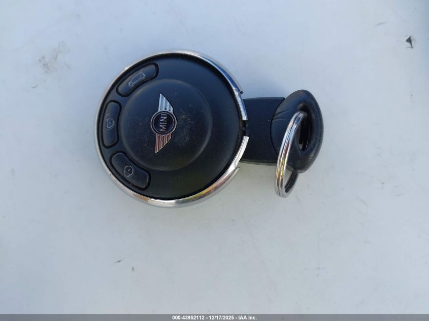 2011 Mini Cooper S Clubman VIN: WMWZG3C58BTY30364 Lot: 43952112