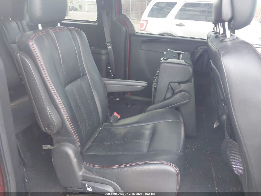 2016 Dodge Grand Caravan R/T VIN: 2C4RDGEG7GR273205 Lot: 43952130