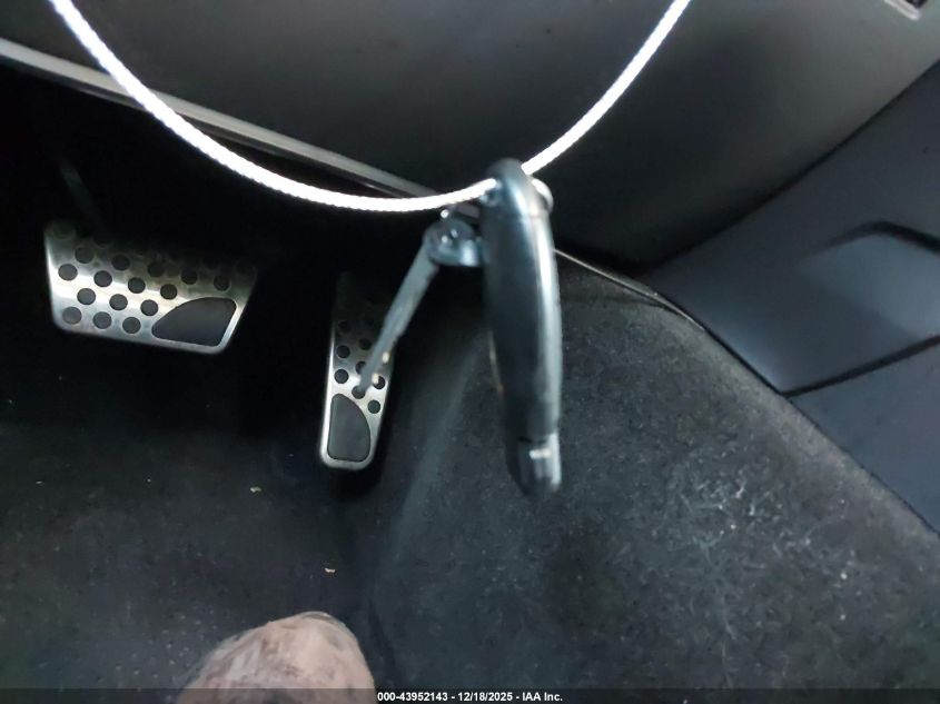 2012 Dodge Challenger R/T VIN: 2C3CDYBT9CH105969 Lot: 43952143