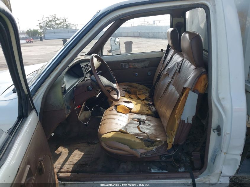 1991 Toyota Pickup Cab Chassis Super Long Wb VIN: JT5VN94T7M0020747 Lot: 43952149