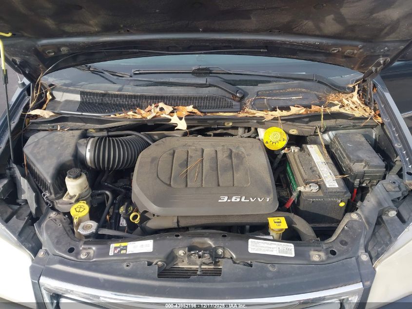 2014 Chrysler Town & Country Touring VIN: 2C4RC1BG0ER325758 Lot: 43952196