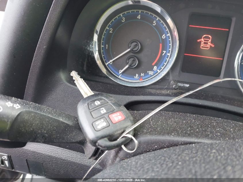 2019 Toyota Corolla Le VIN: 2T1BURHE5KC219384 Lot: 43952210