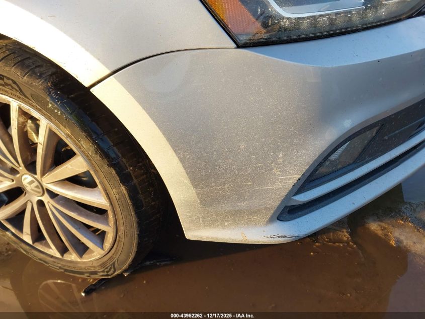 2015 Volkswagen Jetta 1.8T Se VIN: 3VWD07AJ8FM332367 Lot: 43952262