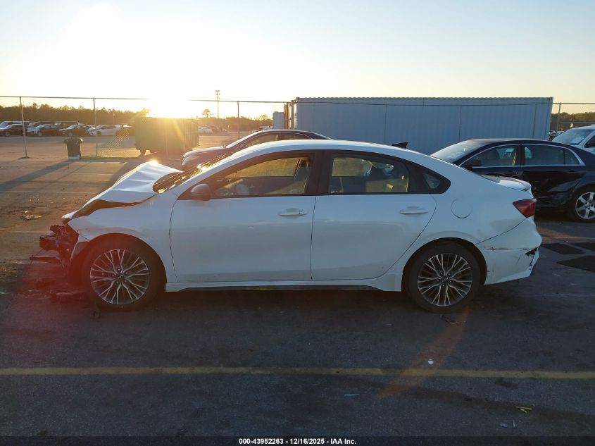 2024 Kia Forte Gt-Line VIN: 3KPF54AD3RE701866 Lot: 43952263