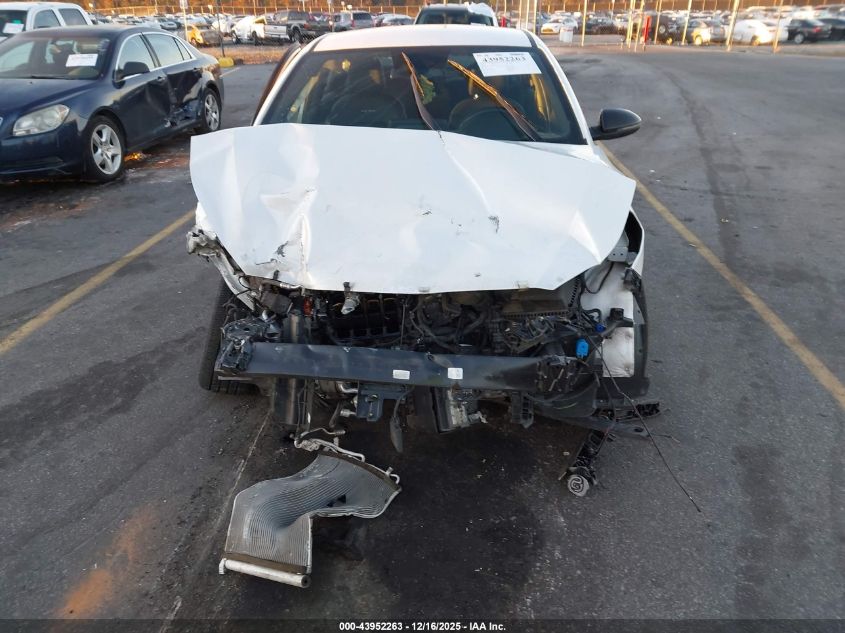 2024 Kia Forte Gt-Line VIN: 3KPF54AD3RE701866 Lot: 43952263