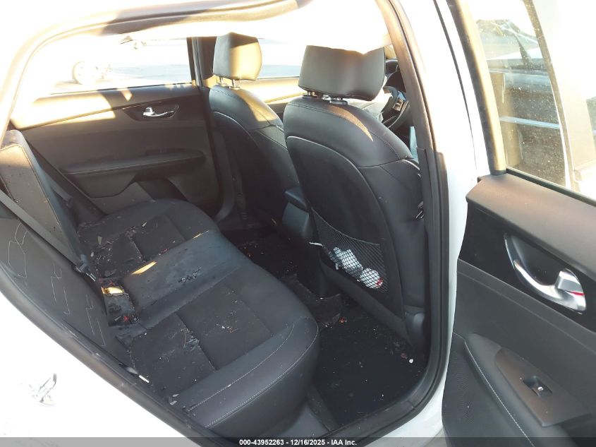 2024 Kia Forte Gt-Line VIN: 3KPF54AD3RE701866 Lot: 43952263