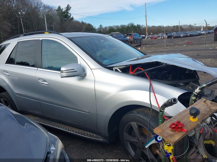 MERCEDES-BENZ M-CLASS 4MATIC