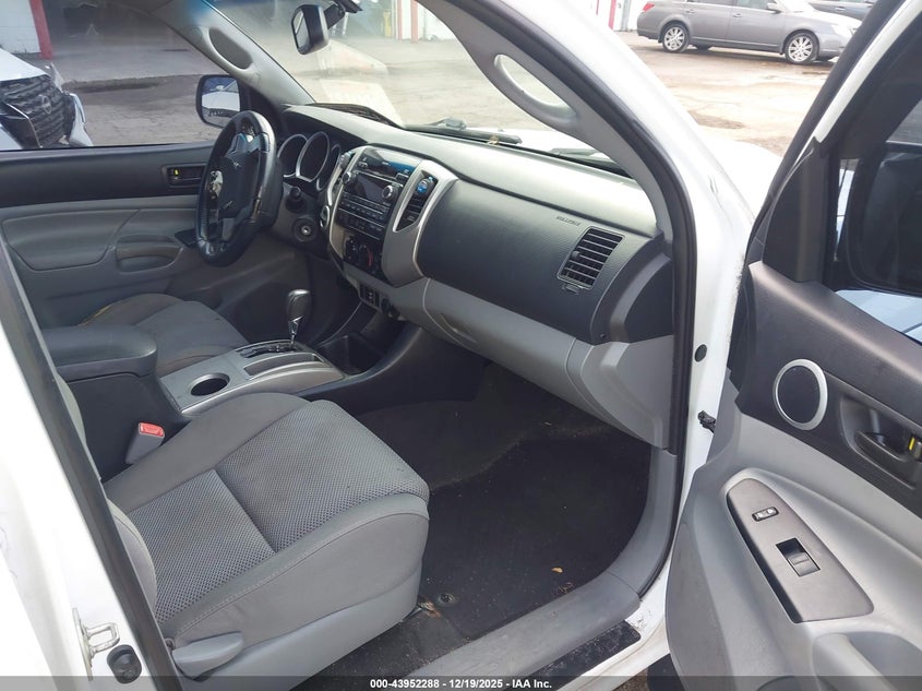 2012 Toyota Tacoma Base V6