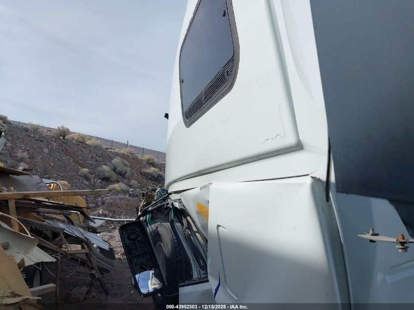 2015 Volvo Vn Vnl VIN: 4V4NC9EHXFN916846 Lot: 43952303