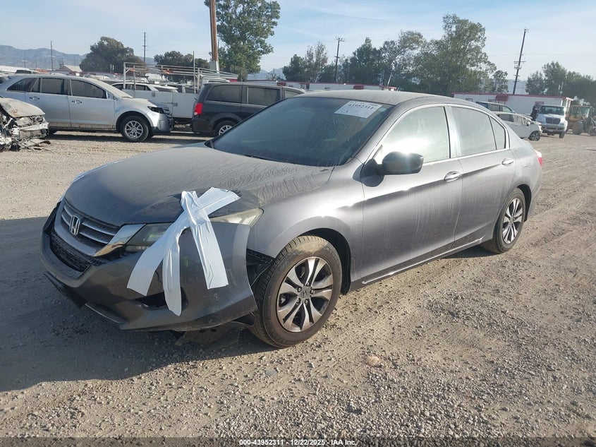 1HGCR2F3XDA122723 2013 HONDA ACCORD photo no. 2
