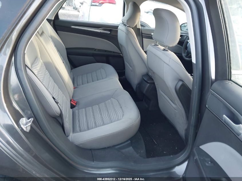 2016 Ford Fusion S VIN: 3FA6P0G75GR199104 Lot: 43952312