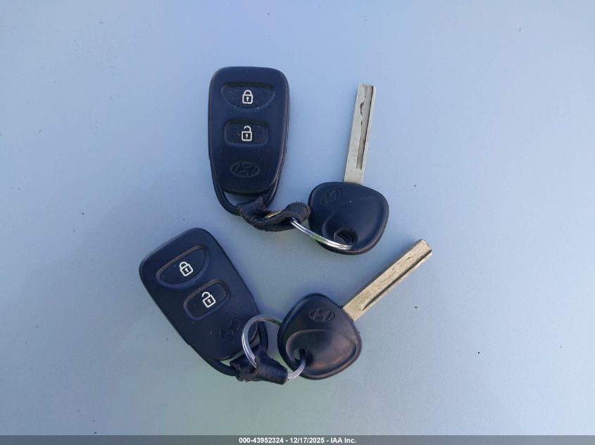 2012 Hyundai Accent Gls VIN: KMHCU4AE9CU239204 Lot: 43952324