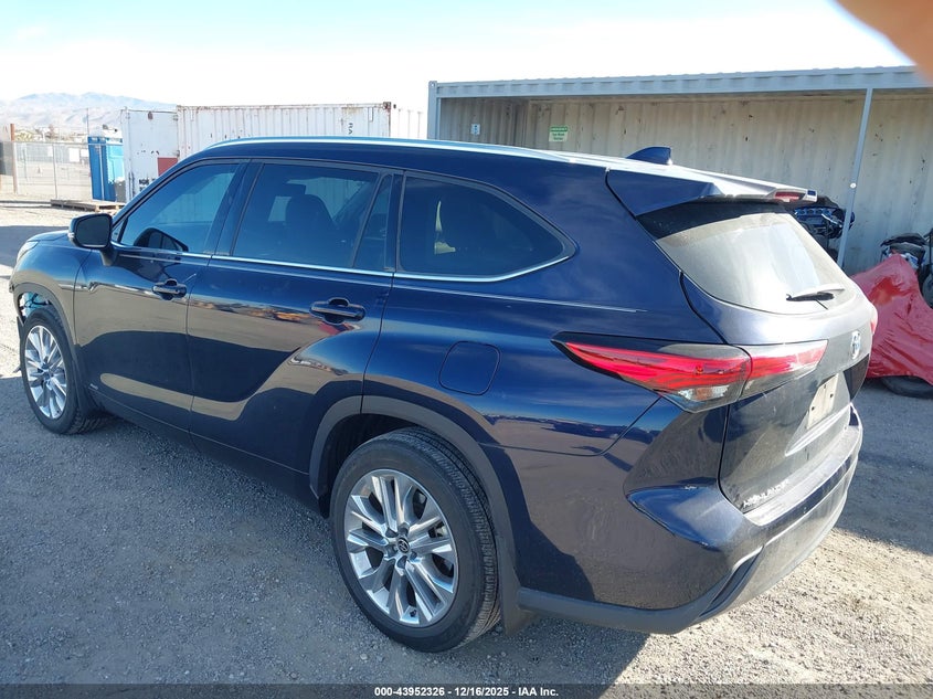 2022 Toyota Highlander Hybrid Limited