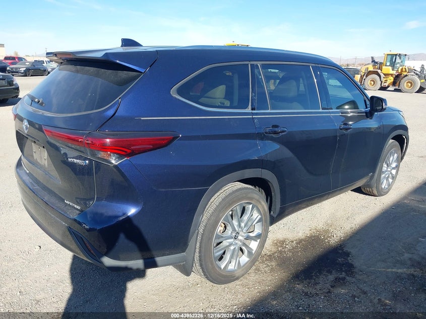2022 Toyota Highlander Hybrid Limited