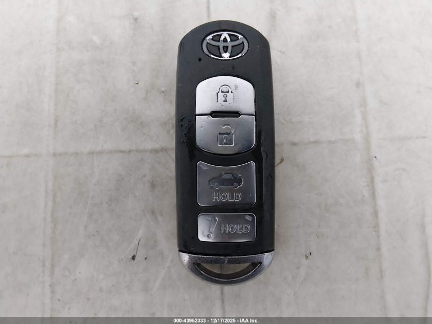 2018 Toyota Yaris Ia VIN: 3MYDLBYV4JY300458 Lot: 43952333