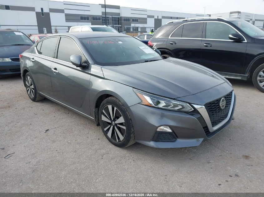 NISSAN ALTIMA SV FWD