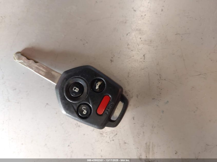 2011 Subaru Outback 3.6R Limited VIN: 4S4BRDKC8B2375814 Lot: 43952351