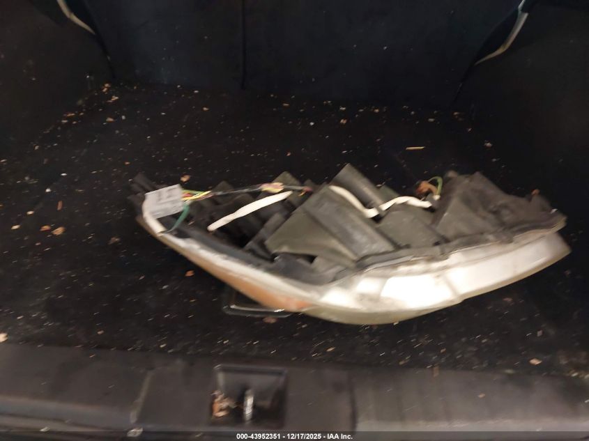 2011 Subaru Outback 3.6R Limited VIN: 4S4BRDKC8B2375814 Lot: 43952351