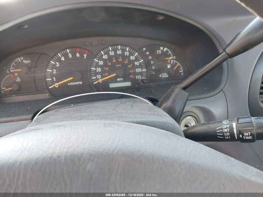 2002 Toyota Tundra Sr5 V8 VIN: 5TBKT44122S324439 Lot: 43952365