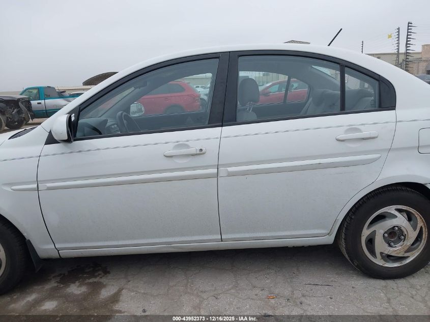 2008 Hyundai Accent Gls VIN: KMHCN46C18U242772 Lot: 43952373