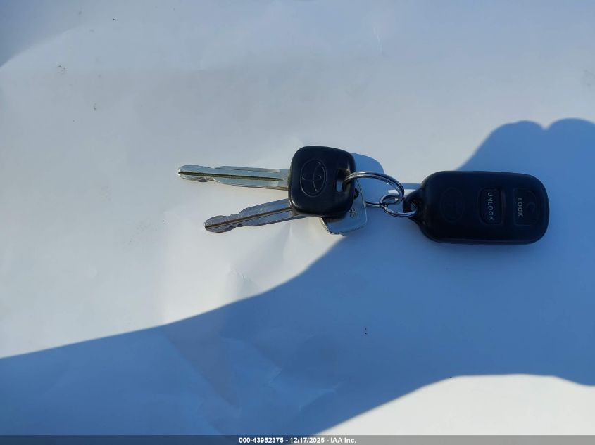 2003 Toyota Corolla Le VIN: JTDBR32E630036210 Lot: 43952375