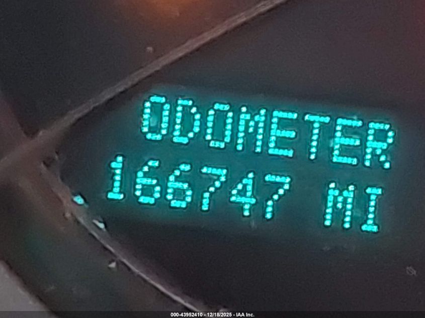 2014 Chevrolet Tahoe Lt VIN: 1GNSKBE01ER121458 Lot: 43952410